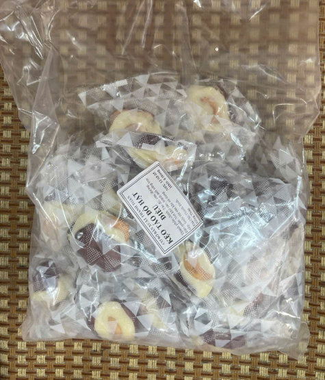 Kẹo táo đỏ hạt điều 1kg